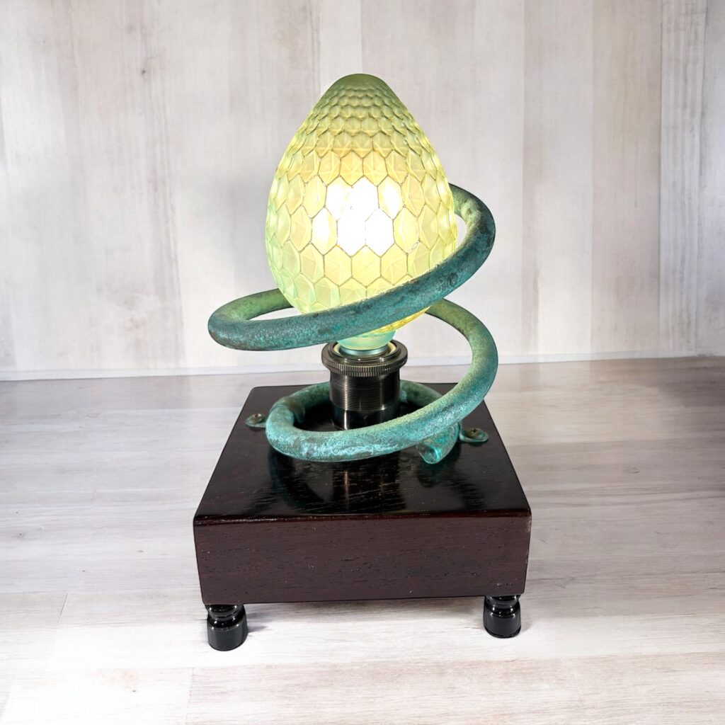 Lámpara de sobremesa hecha a mano en Barcelona