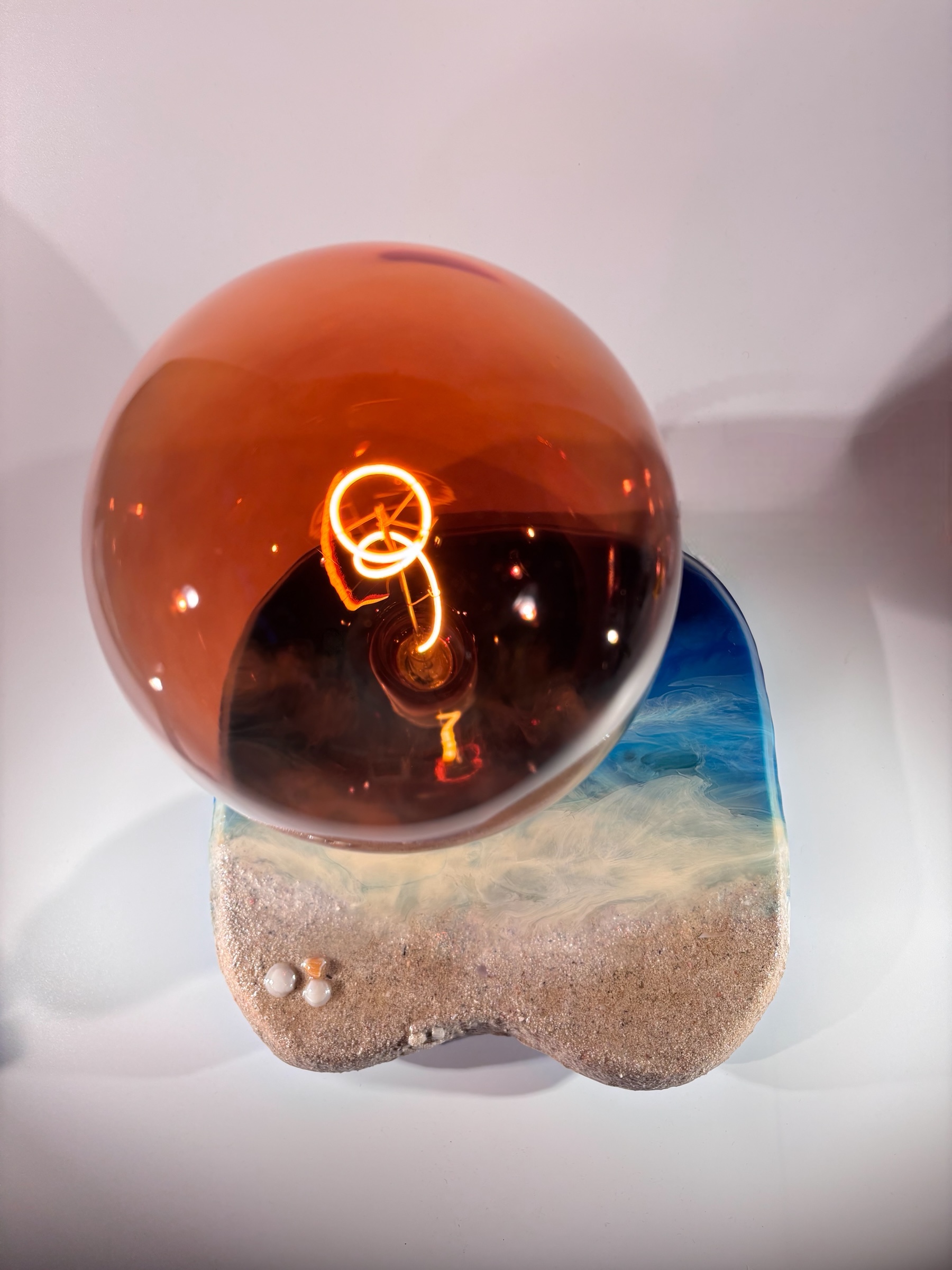 Lámpara de sobremesa madera brocante Hecha a mano en Barcelona