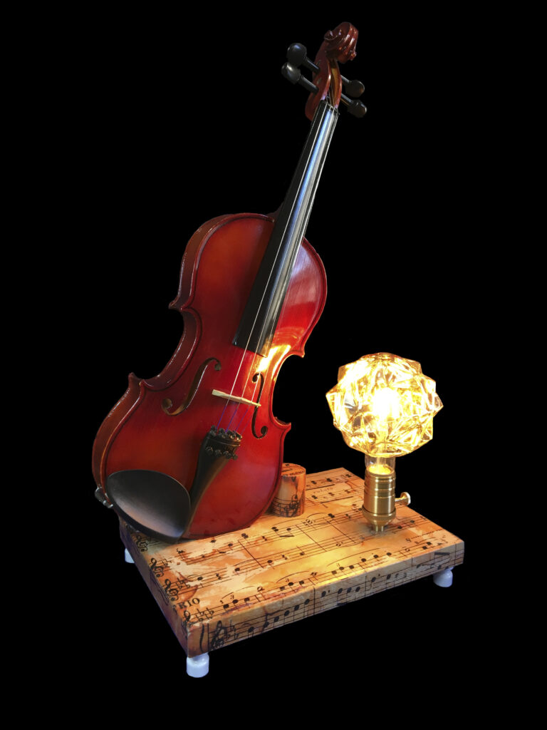 Lámpara de sobremesa madera brocante Hecha a mano en Barcelona