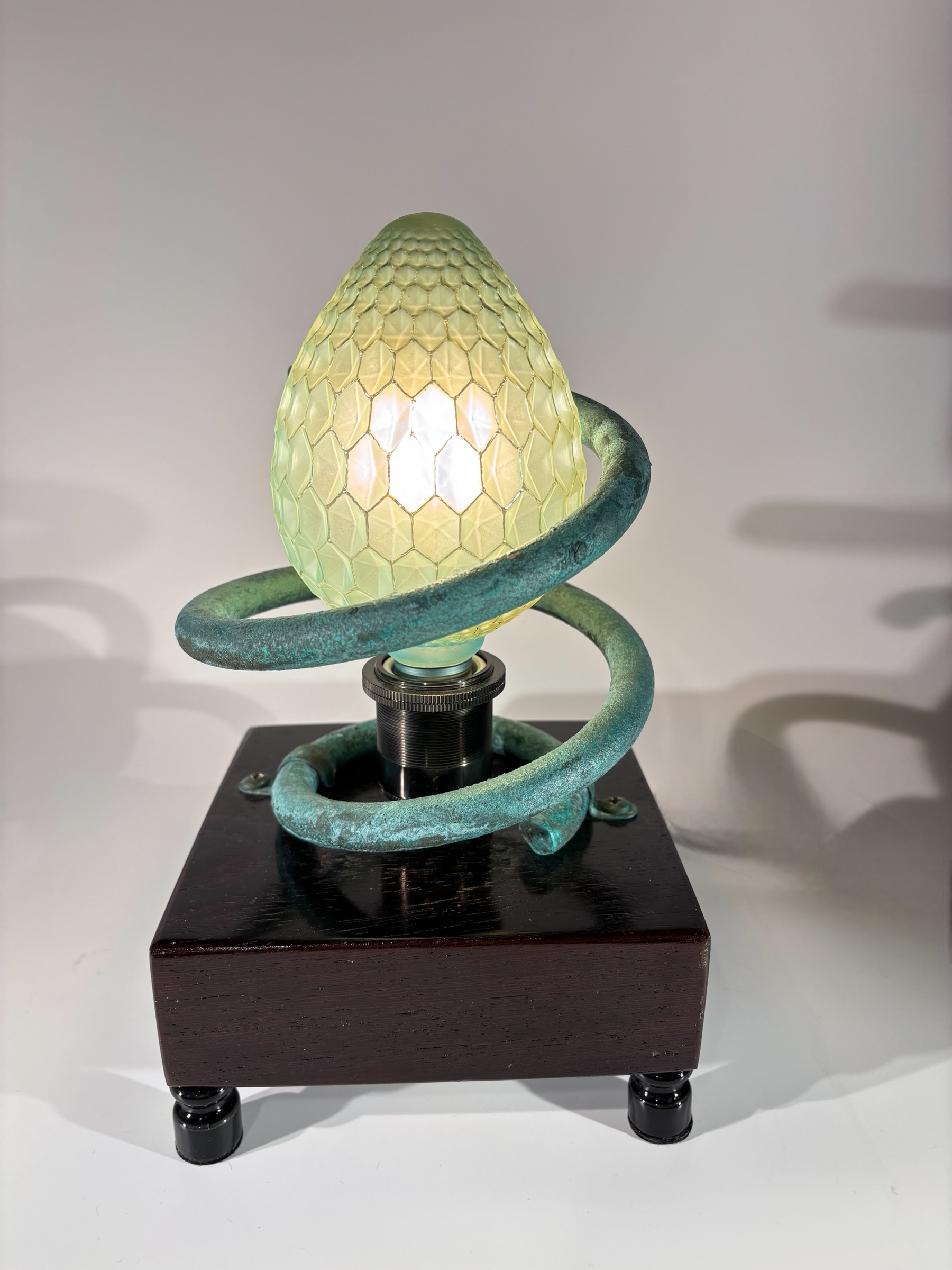 Lámpara de sobremesa madera brocante Hecha a mano en Barcelona